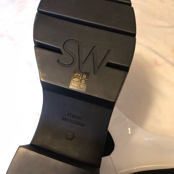 New Stuart Weitzman Norah Chelsea leather ankle Boot (Women), size 9c - Picture 12 of 14